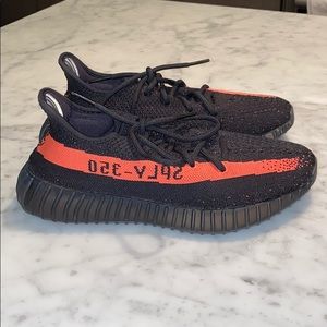 Yeezy Boost 350 v2 Core sneakers